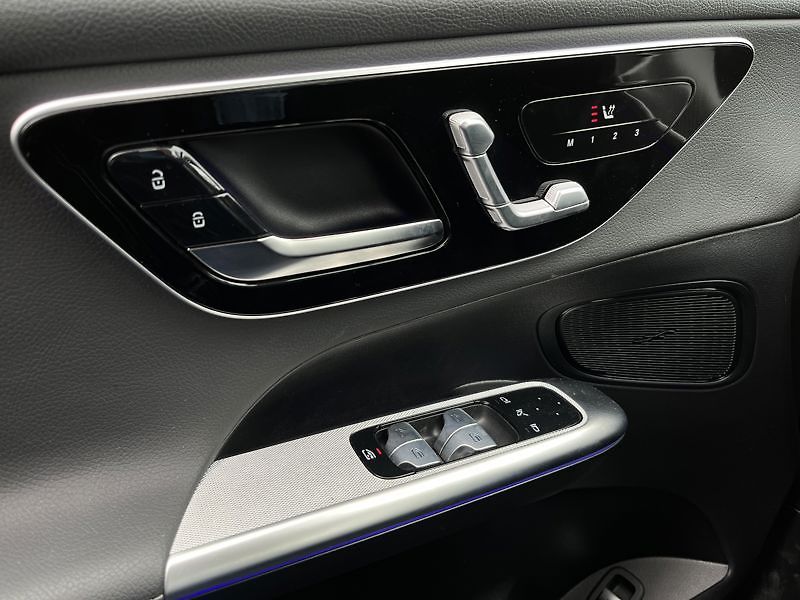 Mercedes-Benz GLC SUV 220d 4MATIC Avantgarde - fotka 13 z 20
