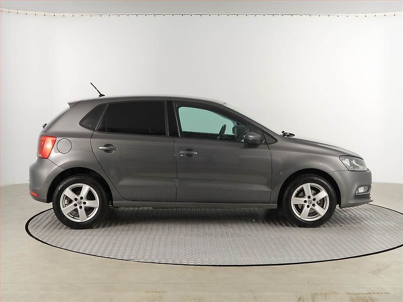 Volkswagen Polo (2015) Comfortline 1.2 TSI - fotka 6 z 15