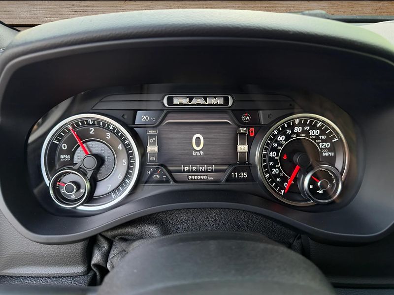 Dodge RAM (2019) +HEMI+ROUGH COUNTRY+ - fotka 17 z 22