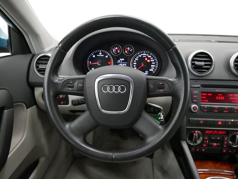 Audi A3 - fotka 18 z 25