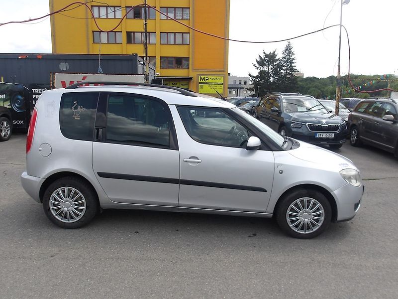 Škoda Roomster 1,6i AUTOMAT !!! - fotka 10 z 28