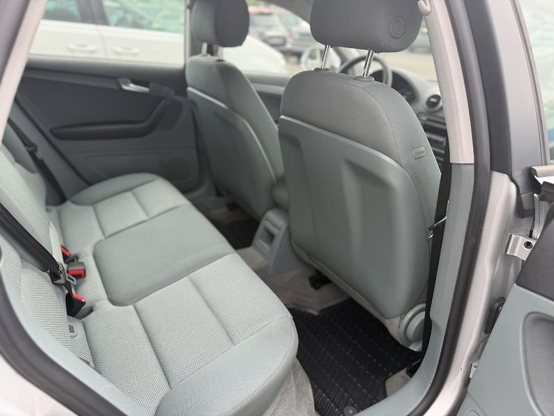 Audi A3 2.0 TDi, 103kw, S-Line - fotka 11 z 25
