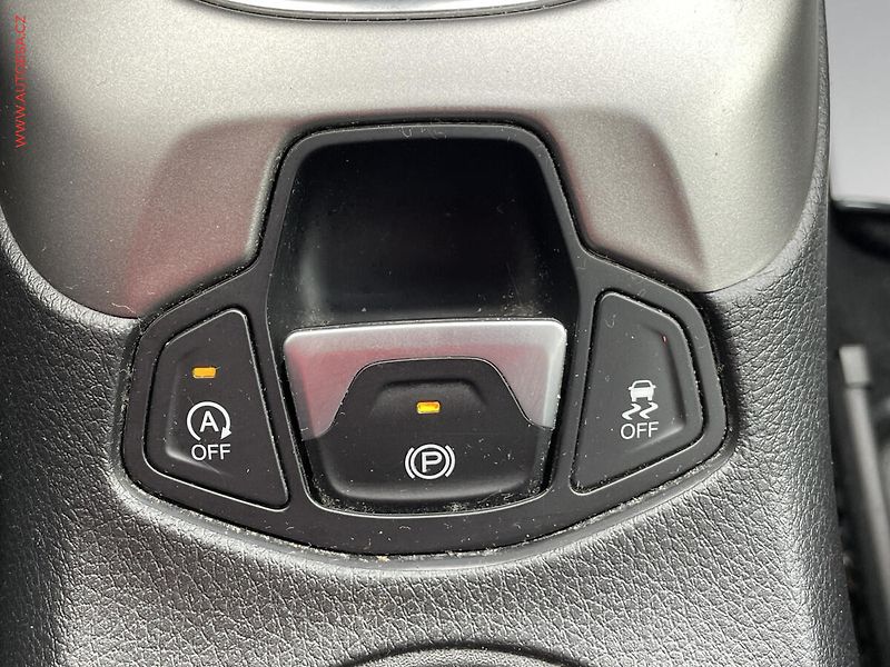 Jeep Compass (2018) 1.6 M-Jet, Longitude, TZ - fotka 15 z 20