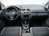 Volkswagen Touran (2014) 2.0TDi, DSG, park.asist - náhled 8