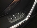 Peugeot 2008 (2018) 1.2 PureTech, Automat - náhled 15