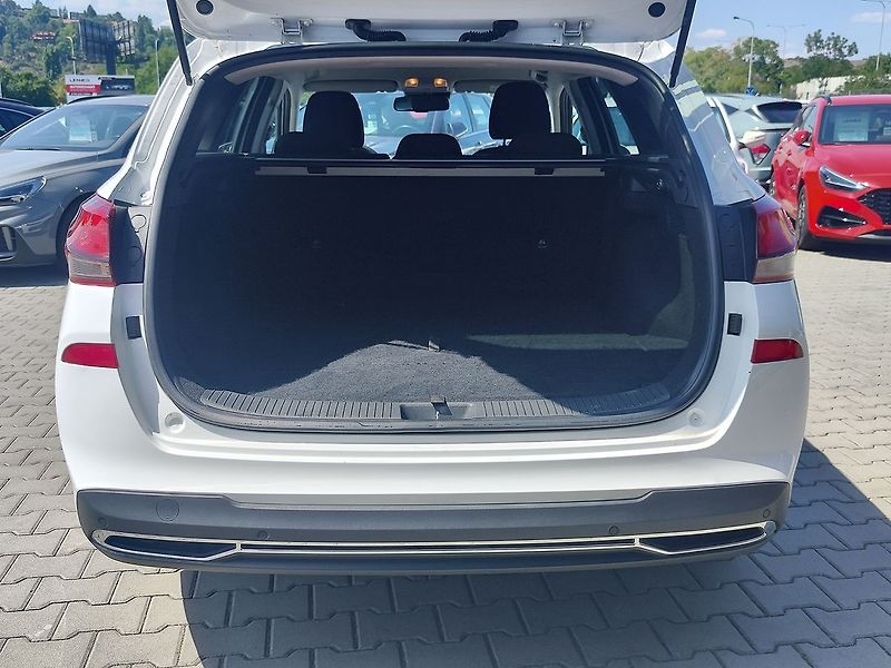 Hyundai i30 1.5 T-GDI/117kW Smart Navi - fotka 9 z 38