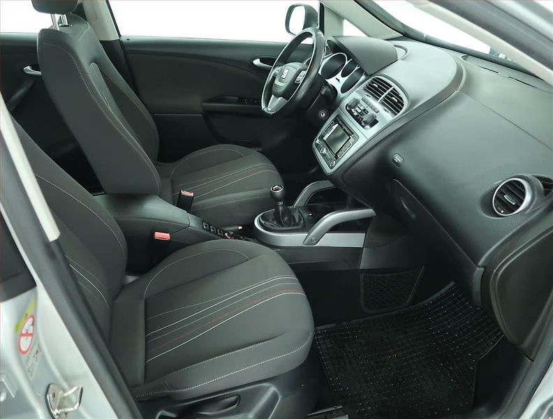 Seat Altea (2011) 1.2 TSI, Serv.kniha, Navi - fotka 9 z 18