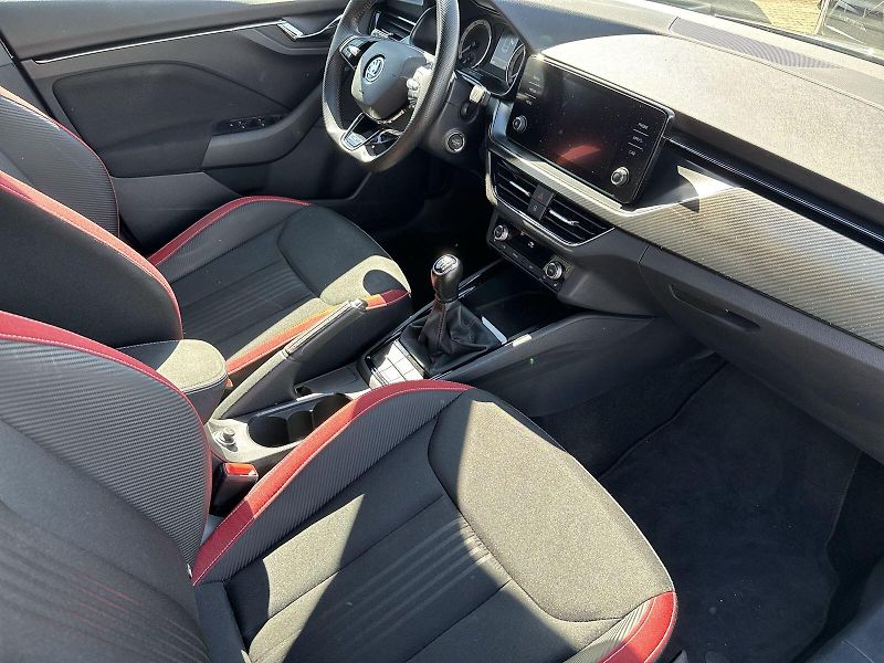 Škoda Scala (2022) 1.0 TSI Monte Carlo - fotka 9 z 30