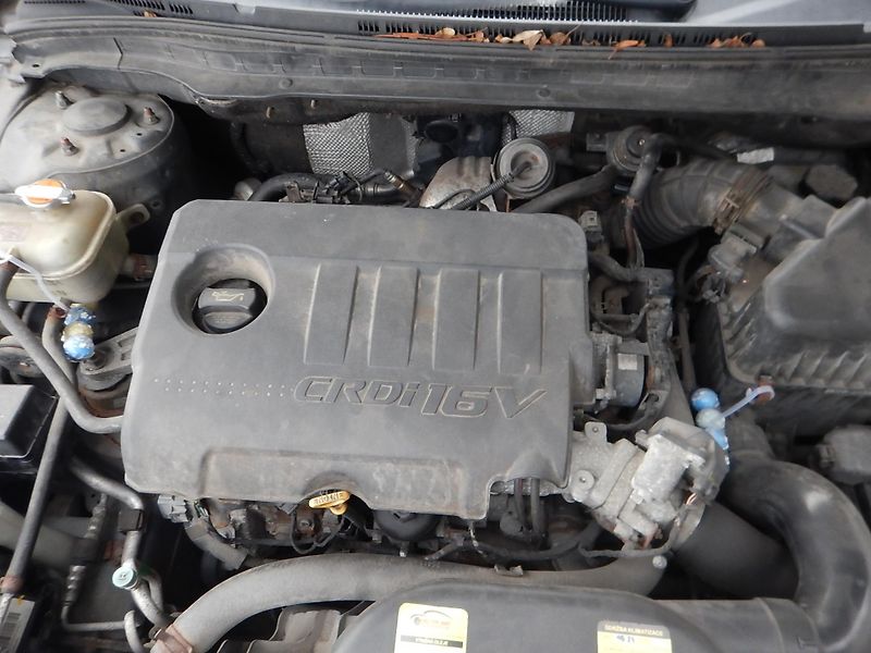 Hyundai i30 1.6 CRdi 85kw ,klima  OK - fotka 12 z 21