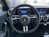 Mercedes-Benz Třídy A A-Třída 250e EQ AMG Night - náhled 11