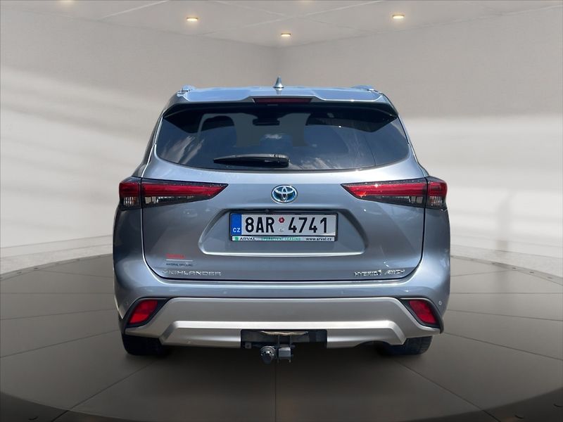 Toyota Highlander 2,5 Hyb.Executive 4WD Aut - fotka 5 z 11