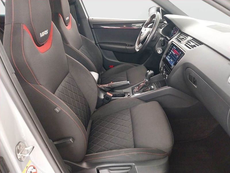 Škoda Octavia (2019) 2.0 TDI, 4X4, Automat - fotka 9 z 24