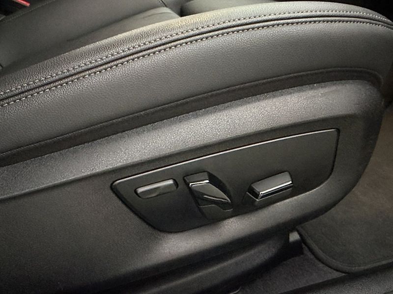 BMW Řada 5 530e Harman Kardon 360 Kůže - fotka 16 z 35