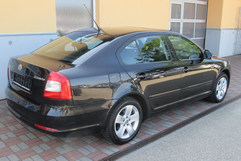 Škoda Octavia 1.4 TSi ELEGANCE EL.ŠÍBR XENON - fotka 5 z 35