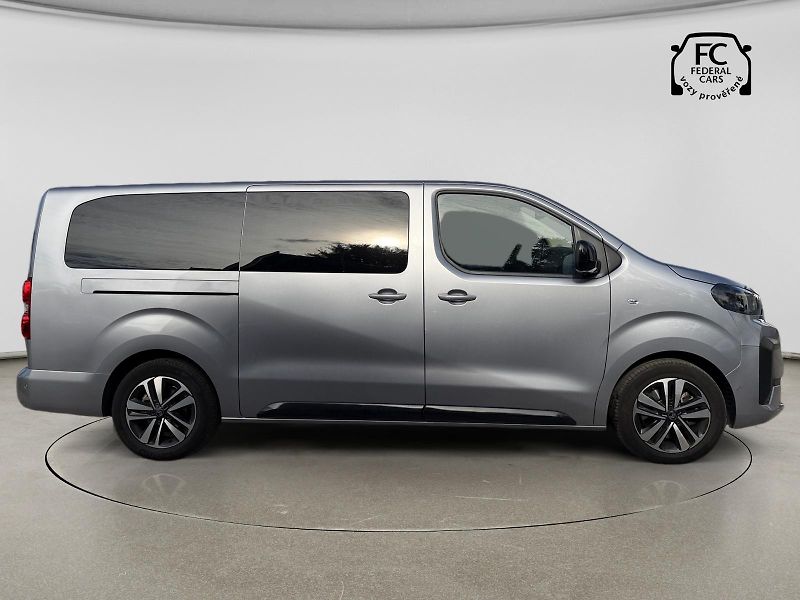 Citroën SpaceTourer 2.2 HDi 180EAT8 XL Shine - fotka 6 z 33