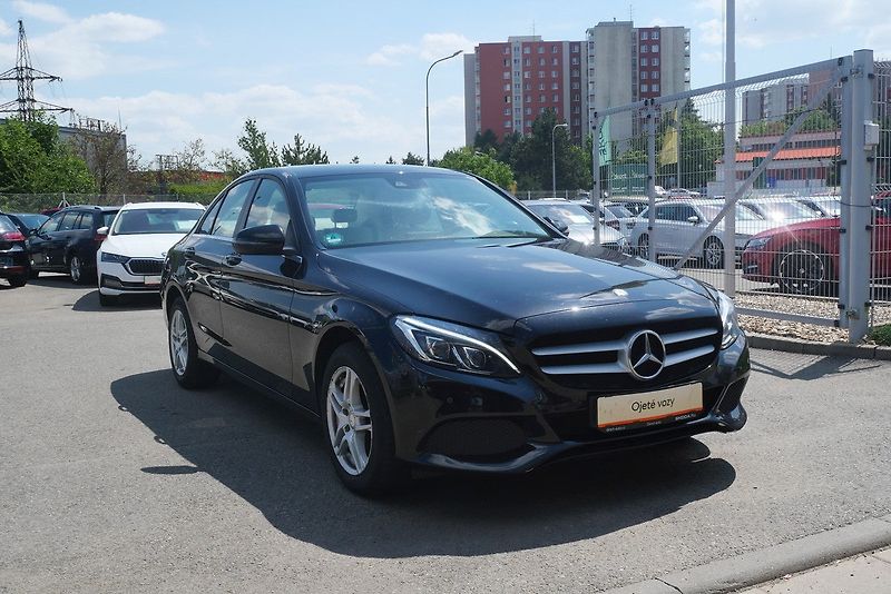 Mercedes-Benz Třídy C - fotka 3 z 6