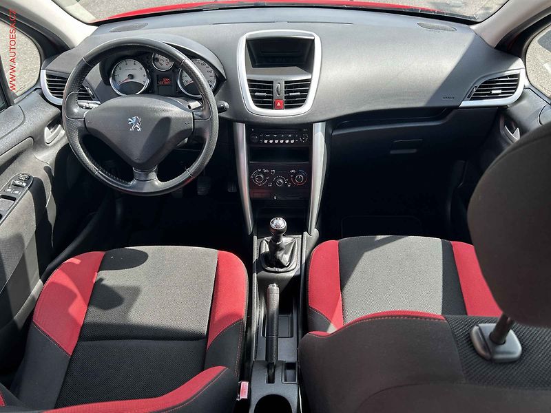 Peugeot 207 (2011) 1.4MPi - fotka 8 z 15