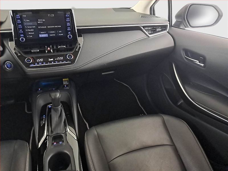Toyota Corolla (2019) 1.8 Hybrid, Automat, Kůže - fotka 8 z 18