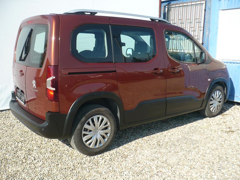 Peugeot Rifter 1.5HDI 75Kw 7Míst Klima - fotka 9 z 30