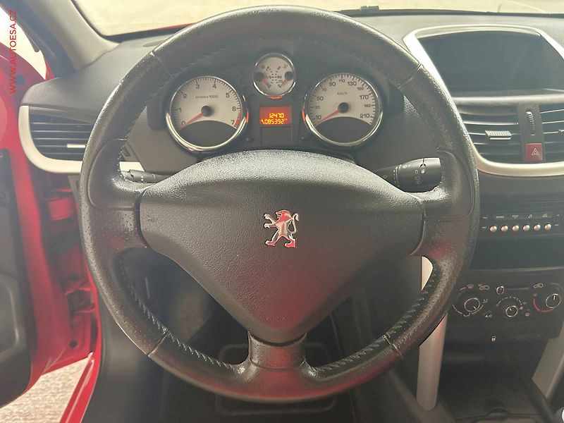 Peugeot 207 (2011) 1.4 i, 2.maj,ČR - fotka 14 z 14