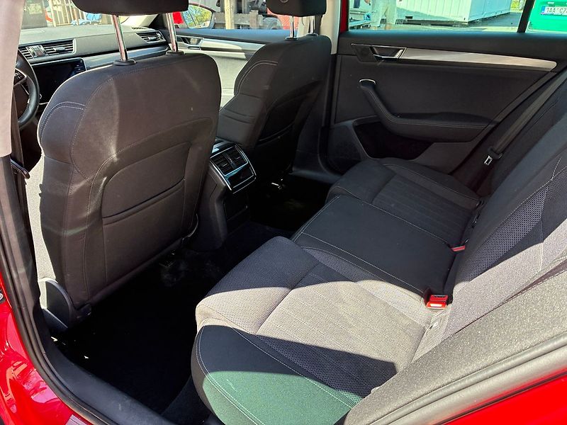 Škoda Superb 2.0 TDi 147 kW-FACE LIFT-STYLE - fotka 9 z 29