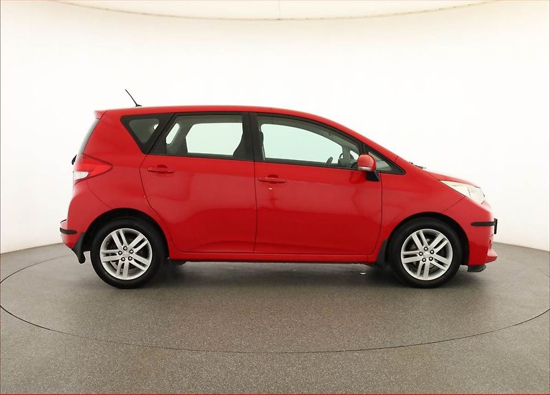Subaru Trezia (2011) 1.4 D-4D, Serv.kniha, po STK - fotka 6 z 15