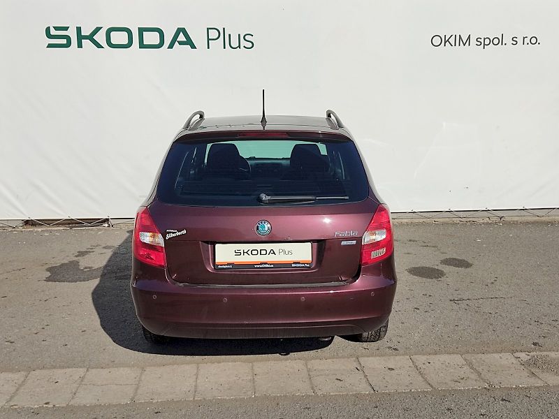 Škoda Fabia (2012) Combi Ambition 1,2 Tsi 63 kw - fotka 22 z 25