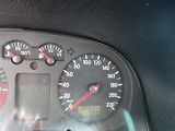Volkswagen Golf (1999) 1.4 i Nová STK - náhled 9