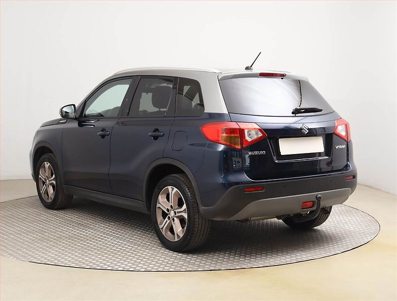 Suzuki Vitara (2017) 1.6 VVT, Kůže, Navi, Tempomat - fotka 4 z 22