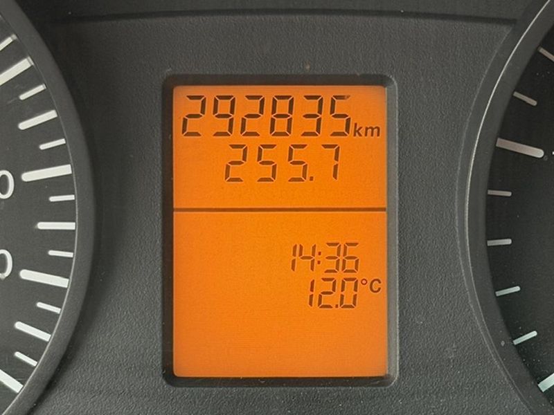 Mercedes-Benz Vito 113 CDI XL,ČR,1.maj.,8 míst - fotka 16 z 22