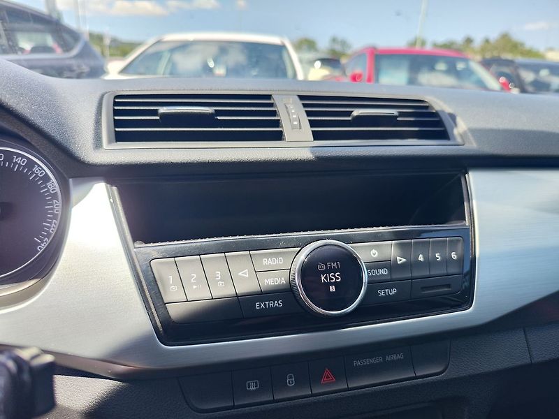 Škoda Fabia 1.2 TSI/66kW Ambition - fotka 14 z 21