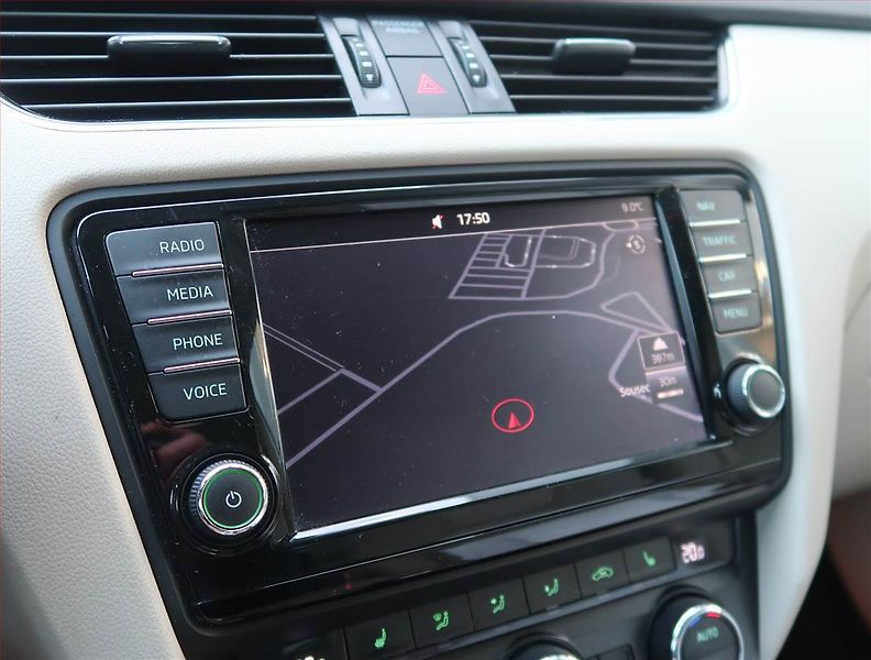 Škoda Octavia (2015) 2.0 TDI, Automat, Serv.kniha - fotka 13 z 19