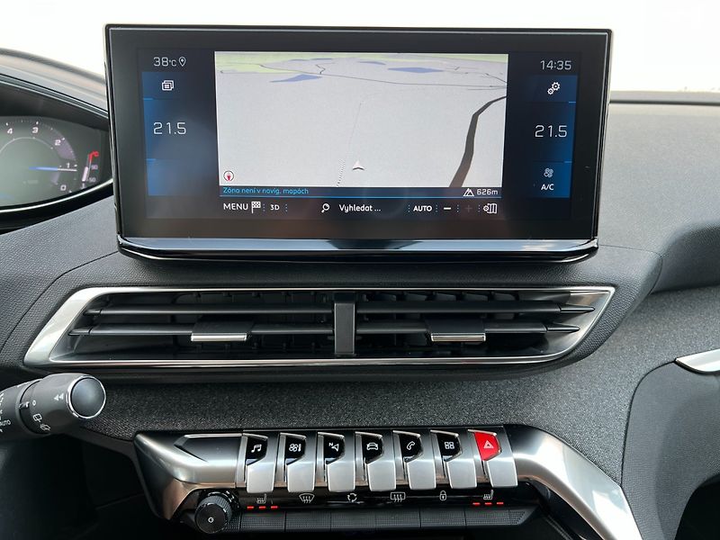Peugeot 5008 (2021) 1.5HDi 96kW Allure+! Tažné! 7m - fotka 16 z 46