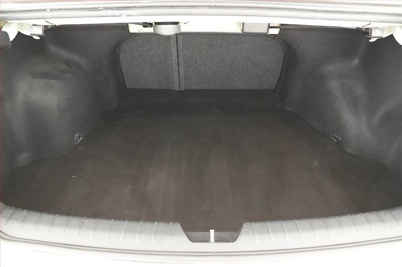 Kia Optima (2016) 1.7 CRDI, Automat, Kůže, Navi - fotka 25 z 26