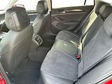 Volkswagen Passat Business 1.5 eTSI 110 kW DSG V - náhled 12