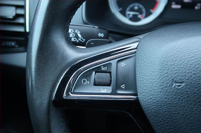 Škoda Karoq (2019) Style 1.5 TSI - fotka 21 z 24