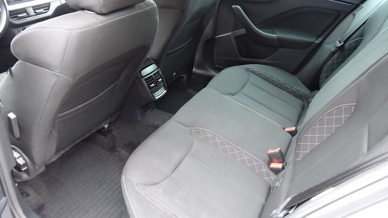 Škoda Scala 1.0TSi /CEBIA/+nová sada kol - fotka 6 z 16