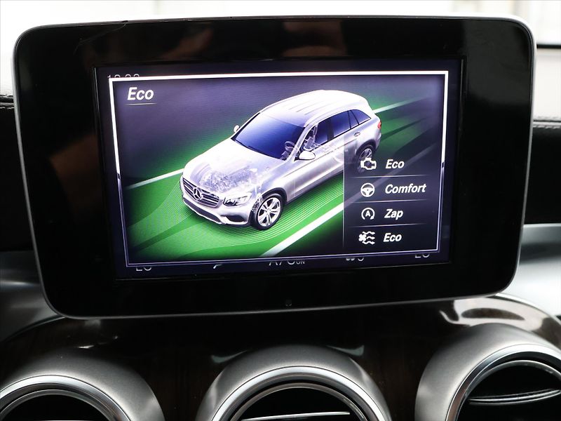 Mercedes-Benz GLC 2,1 220d 125kW 4Matic Aut. LED - fotka 30 z 41