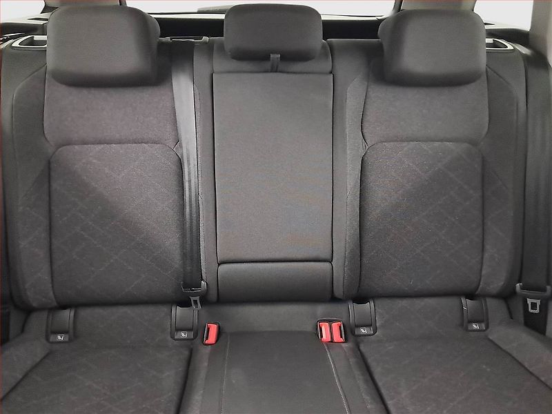 Volkswagen Golf (2021) 2.0 TDI, Automat, Navi - fotka 10 z 22