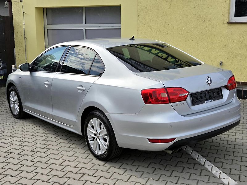 Volkswagen Jetta Trend LIFE *SERV.KNÍŽKA*       - fotka 10 z 42