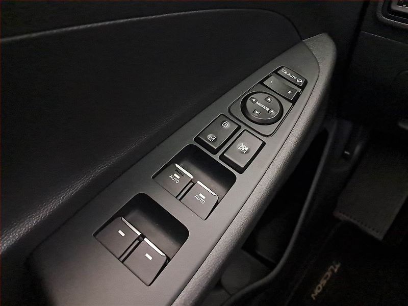 Hyundai Tucson (2020) 2.0 CRDi - fotka 17 z 19