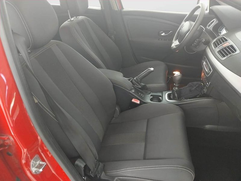 Renault Mégane (2010) 1.5 dCi, po STK, CZ doklady - fotka 9 z 18