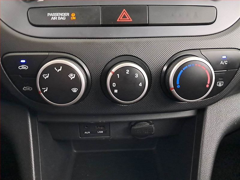 Hyundai i10 (2017) 1.0, Serv.kniha - fotka 13 z 16