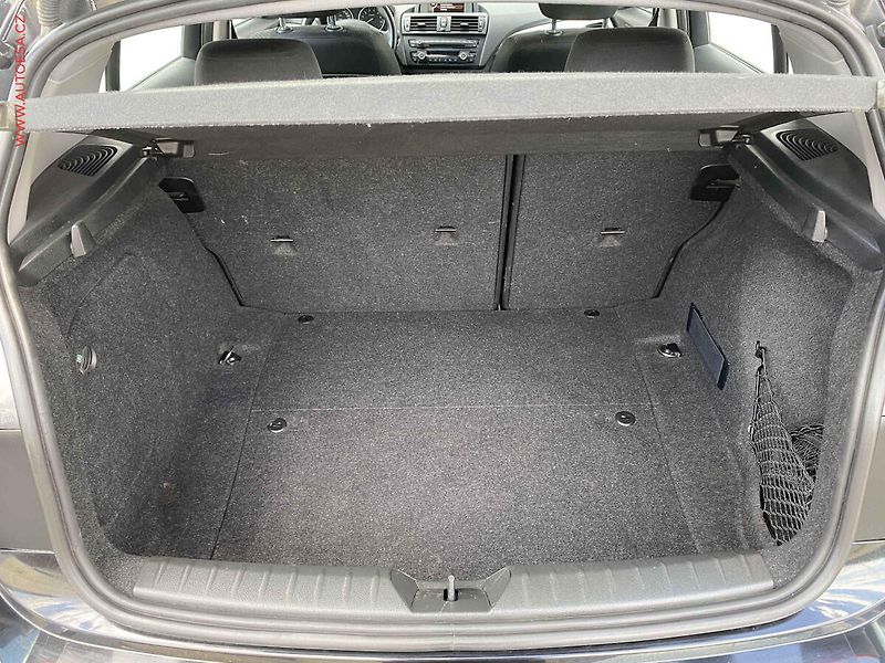 BMW Řada 1 (2013) 1.6i 116i, AC, bixen, park - fotka 7 z 18