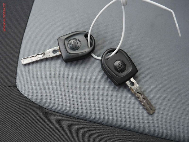 Seat Ibiza (2014) 1.2 12V, Reference, +kola - fotka 18 z 18