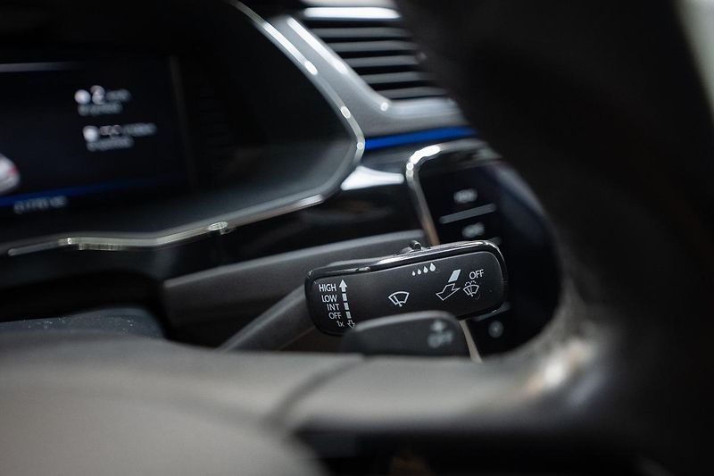 Škoda Superb 2.0 TSI 200 kW L&K - fotka 22 z 40