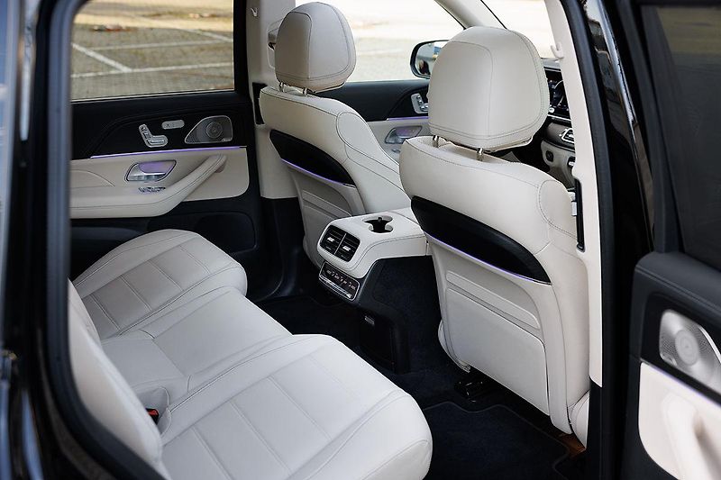 Mercedes-Benz GLS (2024) GLS 450d 4Matic AMG Line - fotka 49 z 64