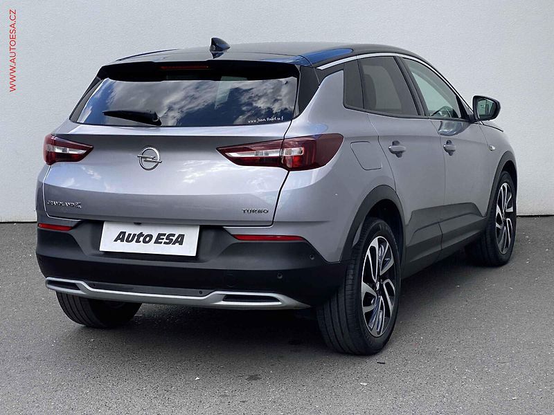Opel Grandland X (2019) 1.2PT, Innovation, AT - fotka 4 z 18
