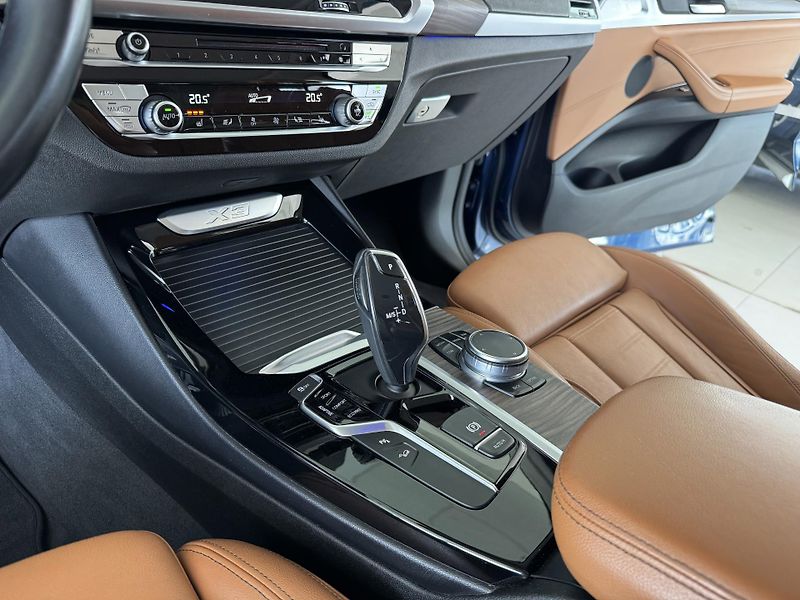 BMW X3 30d xDrive*X-LINE*LED*KeyLess - fotka 25 z 41