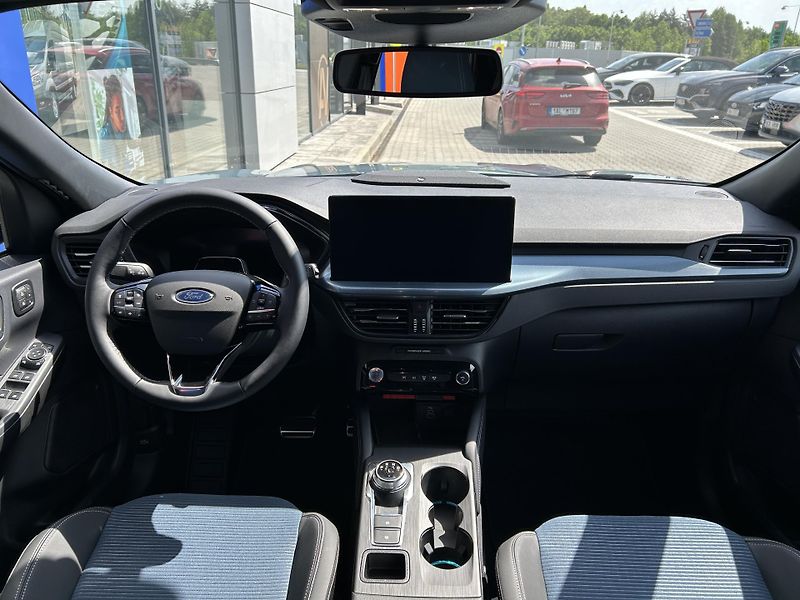 Ford Kuga BLUECRUISE EDITION 178kW - fotka 15 z 38